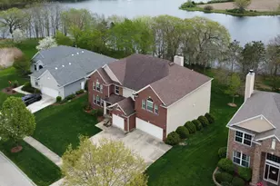1015 Timber Lake Dr, Antioch, IL 60002 - Photo 1