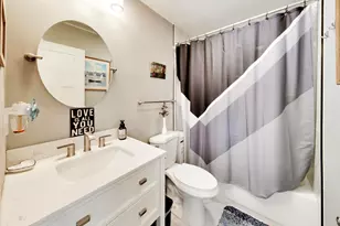 5215 Cinema Dr, Hanover Park, IL 60133 - Photo 22