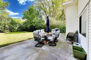 5215 Cinema Dr, Hanover Park, IL 60133 - Photo 24