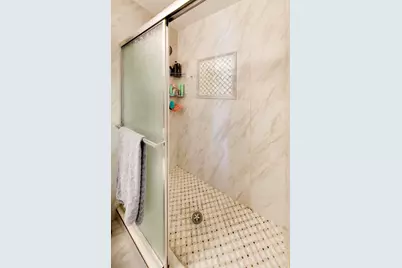 5215 Cinema Drive, Hanover Park, IL 60133 - Photo 14