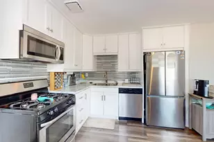 100 Edgewood Dr, Streamwood, IL 60107 - Photo 10