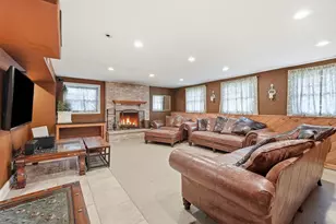 1255 Briarcliffe Blvd, Wheaton, IL 60189 - Photo 20
