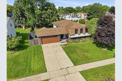 1255 Briarcliffe Boulevard, Wheaton, IL 60189 - Photo 42