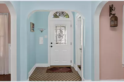 442 S Cornell Avenue, Villa Park, IL 60181 - Photo 2