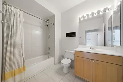 421 W Huron Street #1009, Chicago, IL 60654 - Photo 16