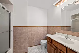 2110 E Eastman Ct, Arlington Heights, IL 60004 - Photo 28