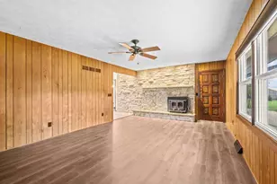 12048 N Tower Rd, Byron, IL 61010 - Photo 10