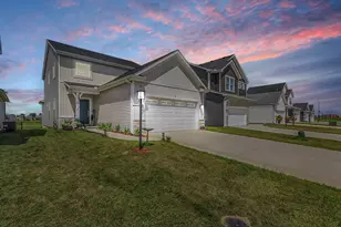 4512 Legends Dr, Champaign, IL 61822 - Photo 4