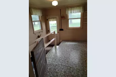 3793 W Cedar Street, Dixon, IL 61021 - Photo 8
