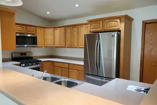 332 Cassidy Ct, Utica, IL 61373 - Photo 6