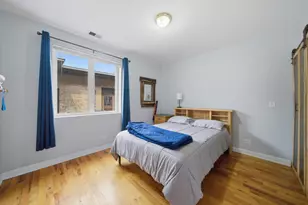 2217 W Farwell Ave, Chicago, IL 60645 - Photo 12