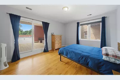 2217 W Farwell Avenue #4B, Chicago, IL 60645 - Photo 10