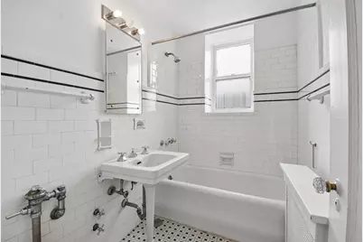 6935 S Crandon Avenue #3D, Chicago, IL 60649 - Photo 8