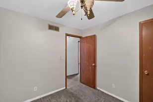 523 Chisholm Trail, Rockford, IL 61101 - Photo 22