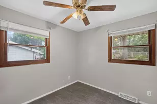 523 Chisholm Trail, Rockford, IL 61101 - Photo 18