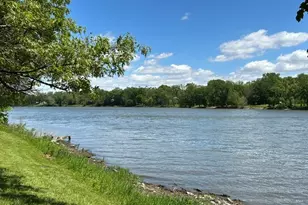 33709 S West River Rd, Wilmington, IL 60481 - Photo 2
