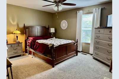 2806 Becker Drive, Peru, IL 61354 - Photo 18