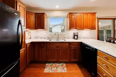 38172 N Holdridge Avenue, Beach Park, IL 60087 - Photo 10