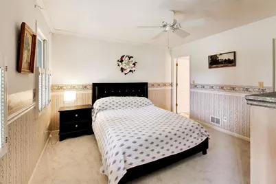 38172 N Holdridge Avenue, Beach Park, IL 60087 - Photo 20