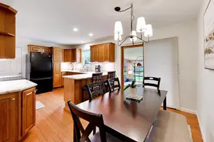 38172 N Holdridge Ave, Beach Park, IL 60087 - Photo 8