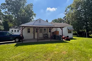 501 N Logan St, Deer Creek, IL 61733 - Photo 10