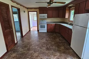 1307 Winthrop Ln, Rockford, IL 61107 - Photo 12