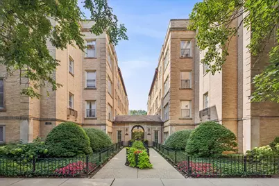 1733 W Balmoral Avenue #3A, Chicago, IL 60640 - Photo 1