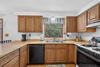 2825 Kingston Drive, Island Lake, IL 60042 - Photo 8