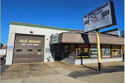 10319 S Kedzie Avenue, Chicago, IL 60655 - Photo 1
