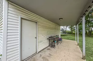 125 Woodlawn Ave, Mattoon, IL 61938 - Photo 30