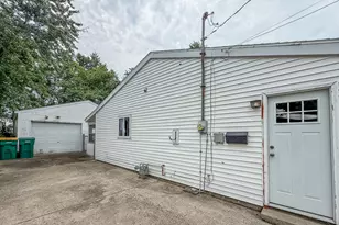 125 Woodlawn Ave, Mattoon, IL 61938 - Photo 32