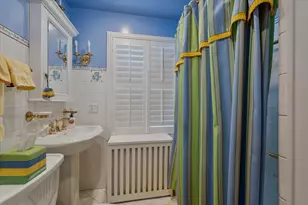 220 Maple Ave, Wilmette, IL 60091 - Photo 16