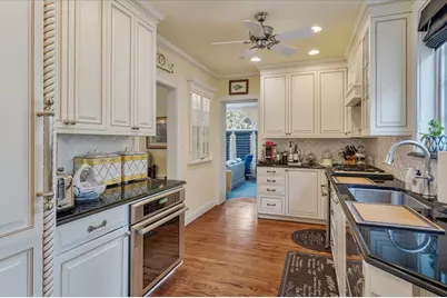 220 Maple Avenue, Wilmette, IL 60091 - Photo 10