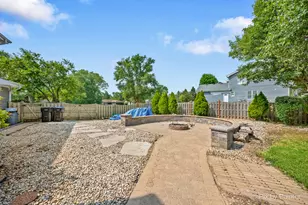 1706 Tall Tree Ln, Johnsburg, IL 60051 - Photo 38