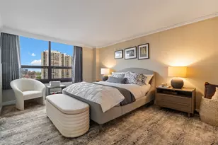 1410 N State St, Chicago, IL 60610 - Photo 14