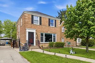 4834 N Mulligan Ave, Chicago, IL 60630 - Photo 1