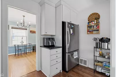 4834 N Mulligan Avenue, Chicago, IL 60630 - Photo 8