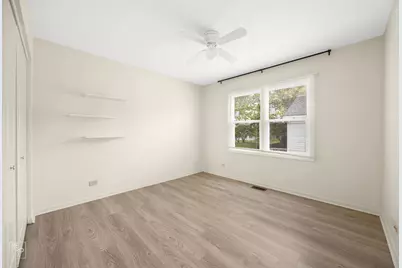1002 Hobson Drive, Buffalo Grove, IL 60089 - Photo 14