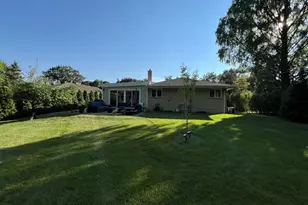 255 Riverside Dr, Northfield, IL 60093 - Photo 22