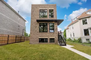 306 N Parkside Ave, Chicago, IL 60644 - Photo 2