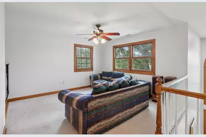 2203 Crystal Way, Crystal Lake, IL 60012 - Photo 36
