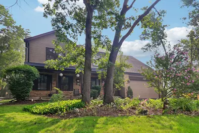 816 Bonnie Brae Lane, Bolingbrook, IL 60440 - Photo 2
