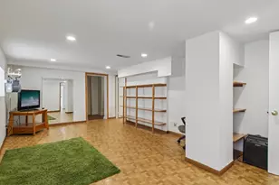 2636 N Neva Ave, Chicago, IL 60707 - Photo 16