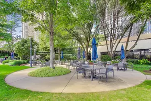 155 N Harbor Dr, Chicago, IL 60601 - Photo 84