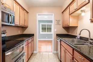 1811 Randolph Dr, Rockford, IL 61103 - Photo 14