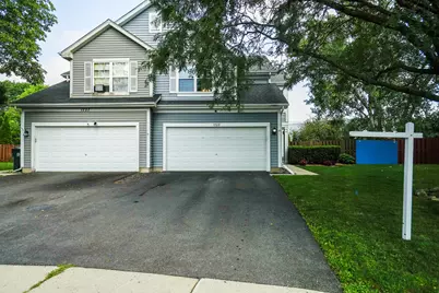 1723 Leeds Court #1, Mundelein, IL 60060 - Photo 2