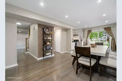 1817 Longboat Drive, Elk Grove Village, IL 60007 - Photo 12