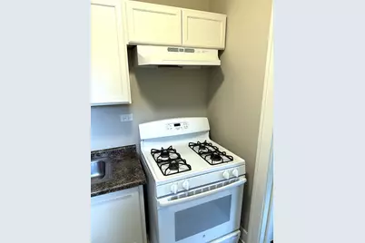 [Address not provided], Waukegan, IL 60085 - Photo 8