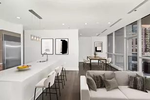 110 W Superior St, Chicago, IL 60654 - Photo 6