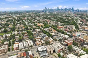 2072 N Western Ave, Chicago, IL 60647 - Photo 24